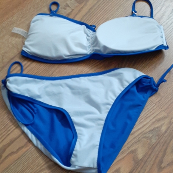 Blue Bikini - Picture 4 of 4